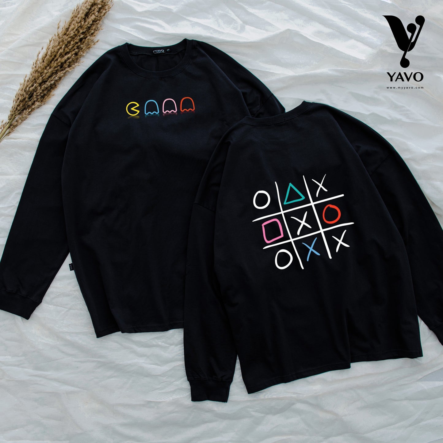 XO black tshirt