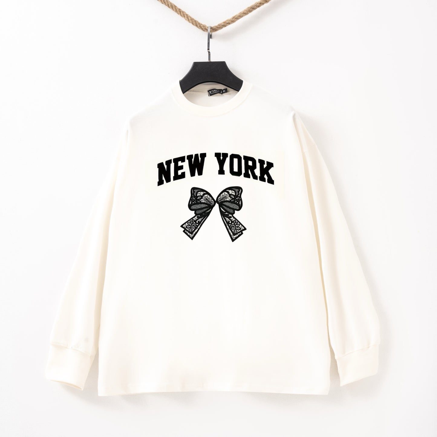 New york bow white Tshirt