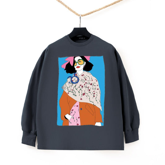 Scarf girl gray Tshirt