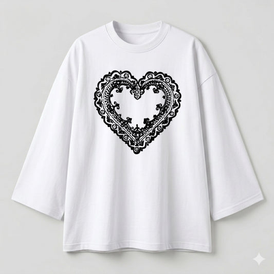Black heart white oversize tshirt