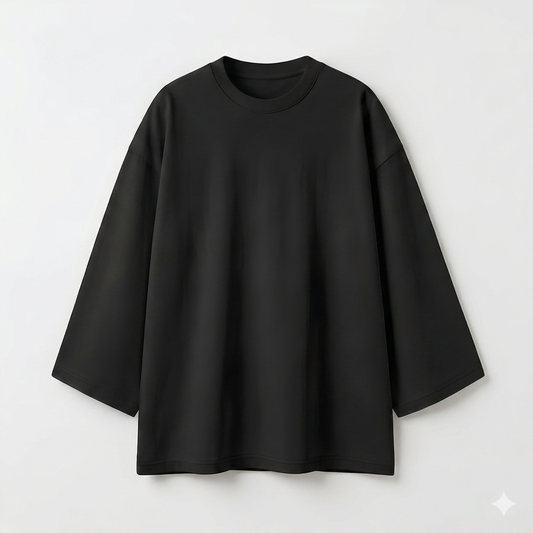 Plain black oversize tshirt